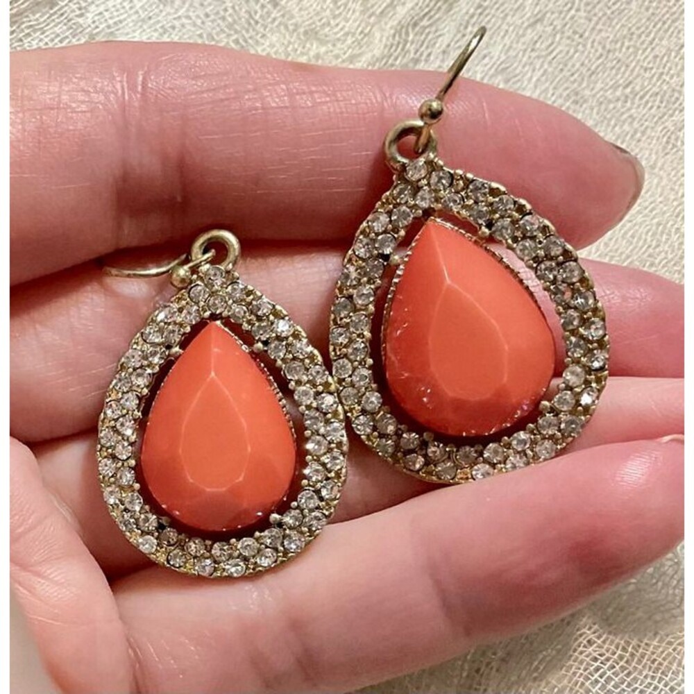 Drop Rhinestone and Pink Faceted Plastic Earrings